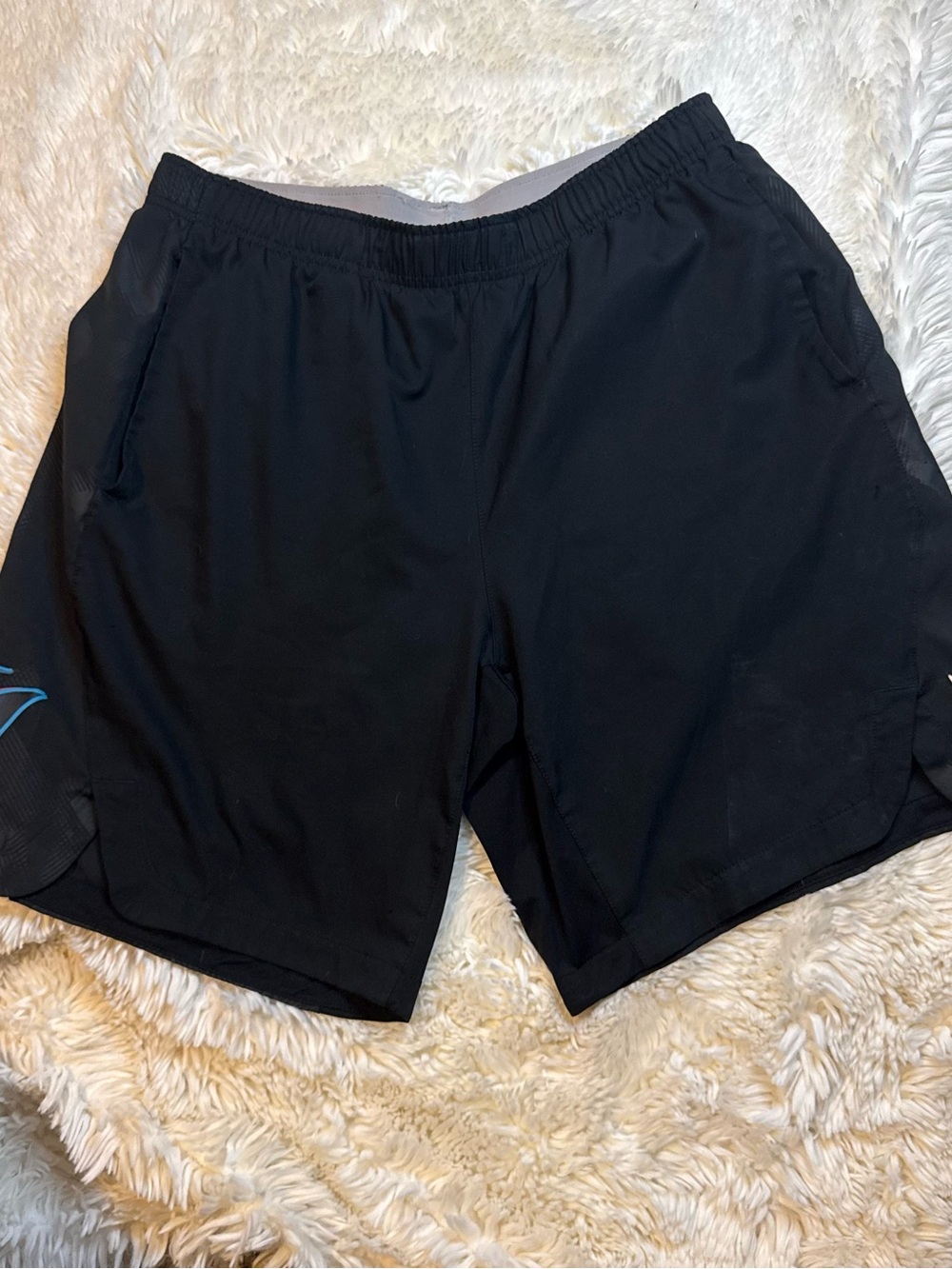 Nike MLBs Miami marlins size large Men's Shorts no liner 7” inseam